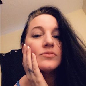 Meet your Posher, Joy